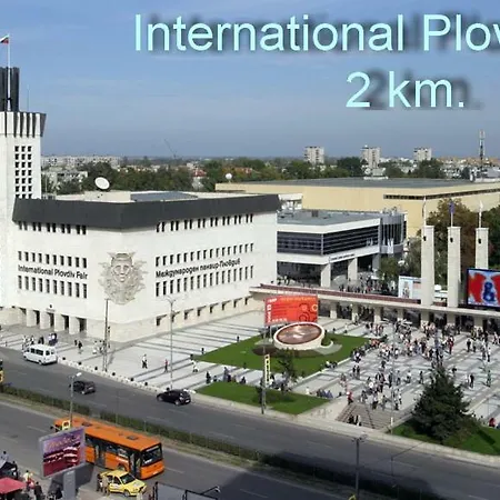 Square * 普罗夫迪夫