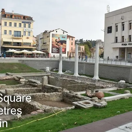 Square 普罗夫迪夫